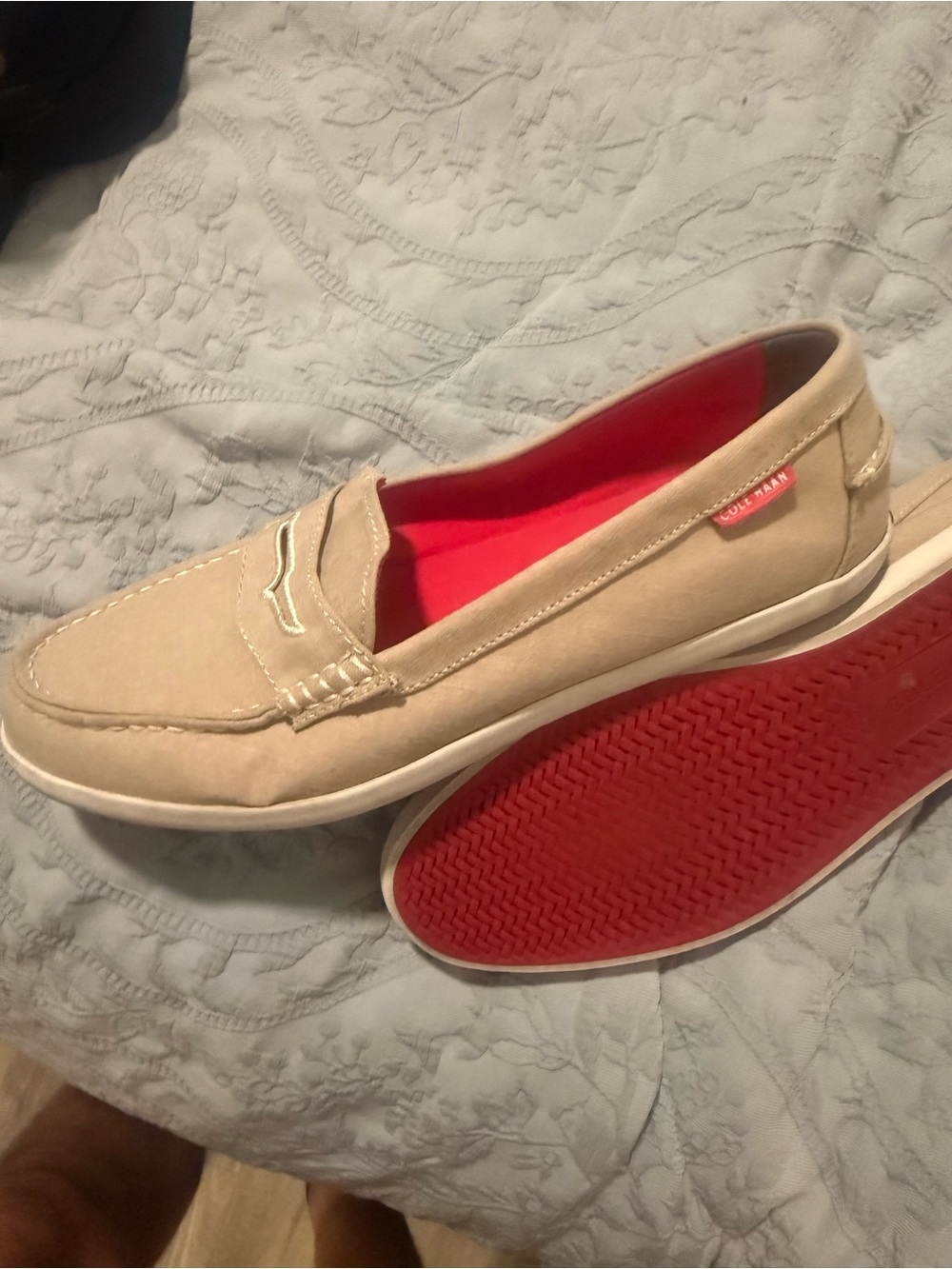 Cole Haan Grand Os Pinch Main Classic Women’s Beige Slip-On Loafer